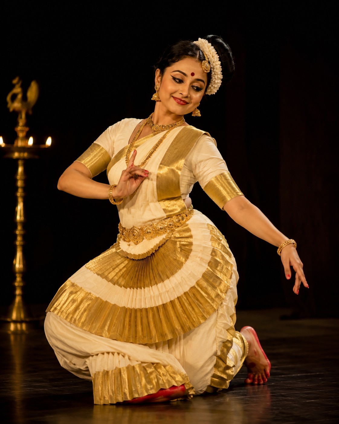 Graceful Mohiniyattam Classical Dance Portrait | Traditional Kerala Dance Photography